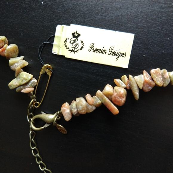 Premier Designs Spice It Up Natural Stones Necklace NWT Princess length - Picture 3 of 11